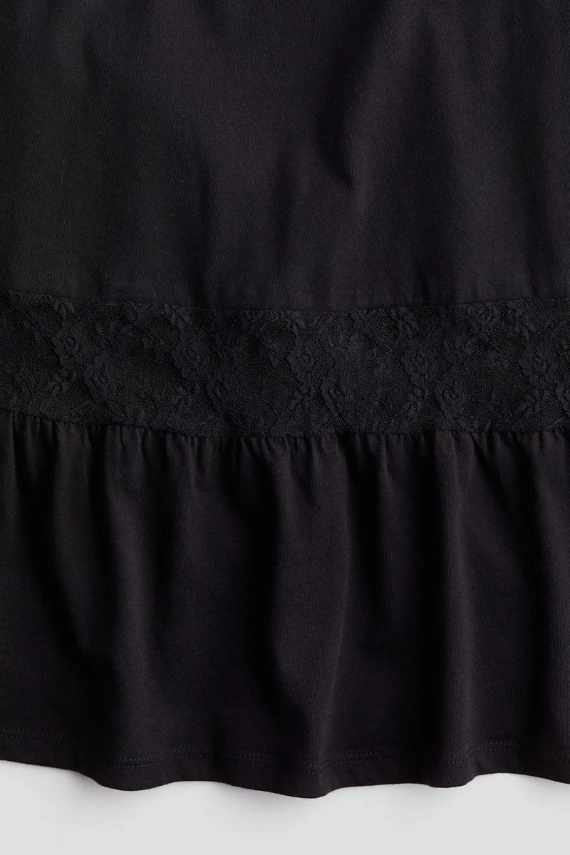 اتش اند ام تنورة بتفاصيل دانتيل